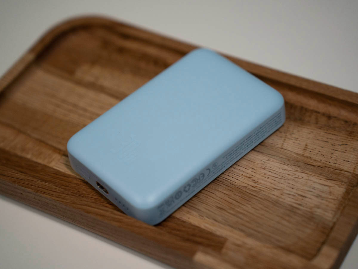 Повербанк Baseus MagSafe 1000 - фото 3