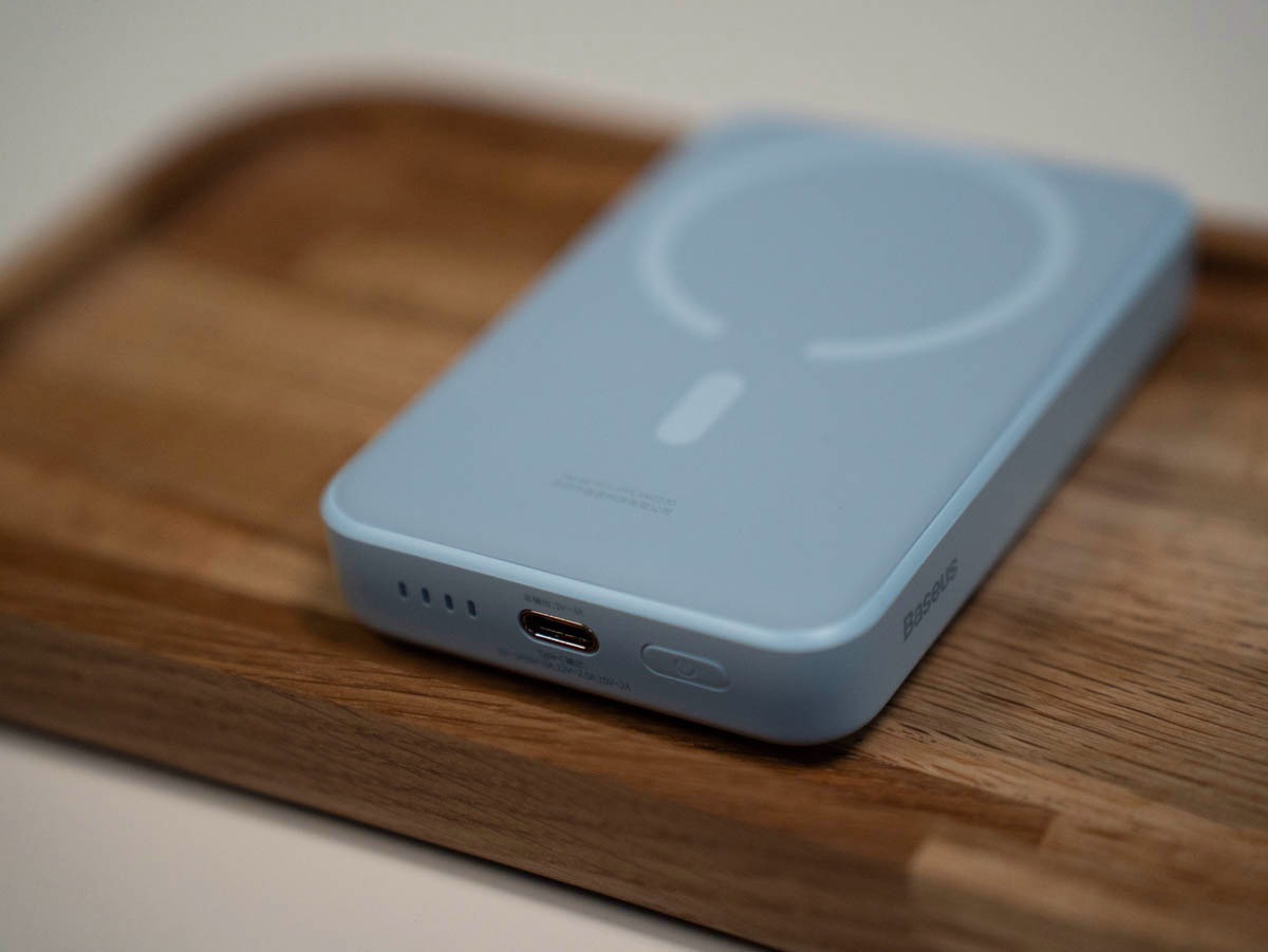 Повербанк Baseus MagSafe 1000 - фото 6